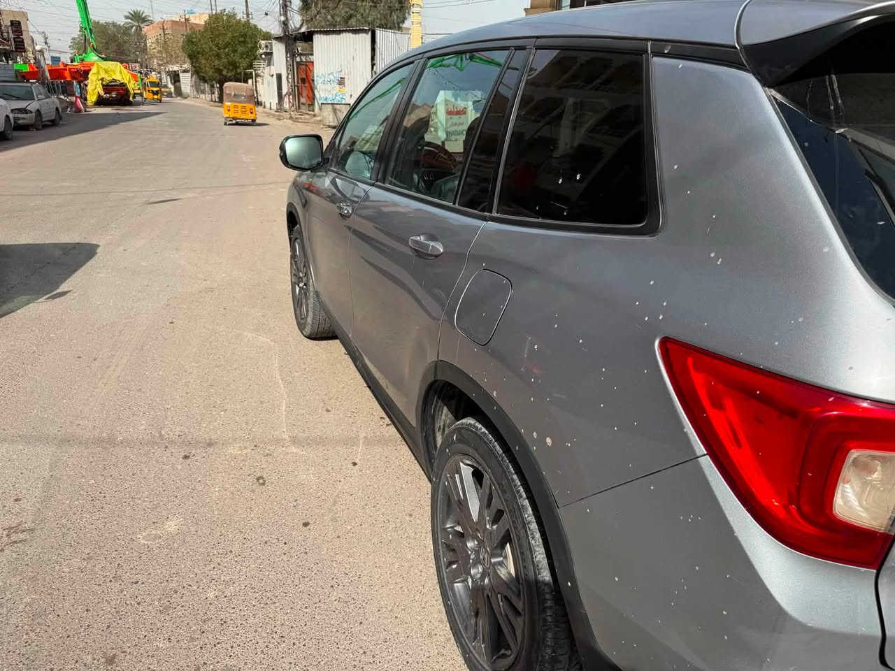 السلام عليكم
هوندا للبيع

سيارة هوندا passport

موديل 21 فول موصفات 1/1

حادث باب عكس سايق 

موضح بل سونار 

سيارة رقم دهوك

اسمي سيارة

سعرها 220 ورقة 

سيارة جاهزة 

اي نقص مابيه

مكان بغداد 

حي الامين الثانية

***********
