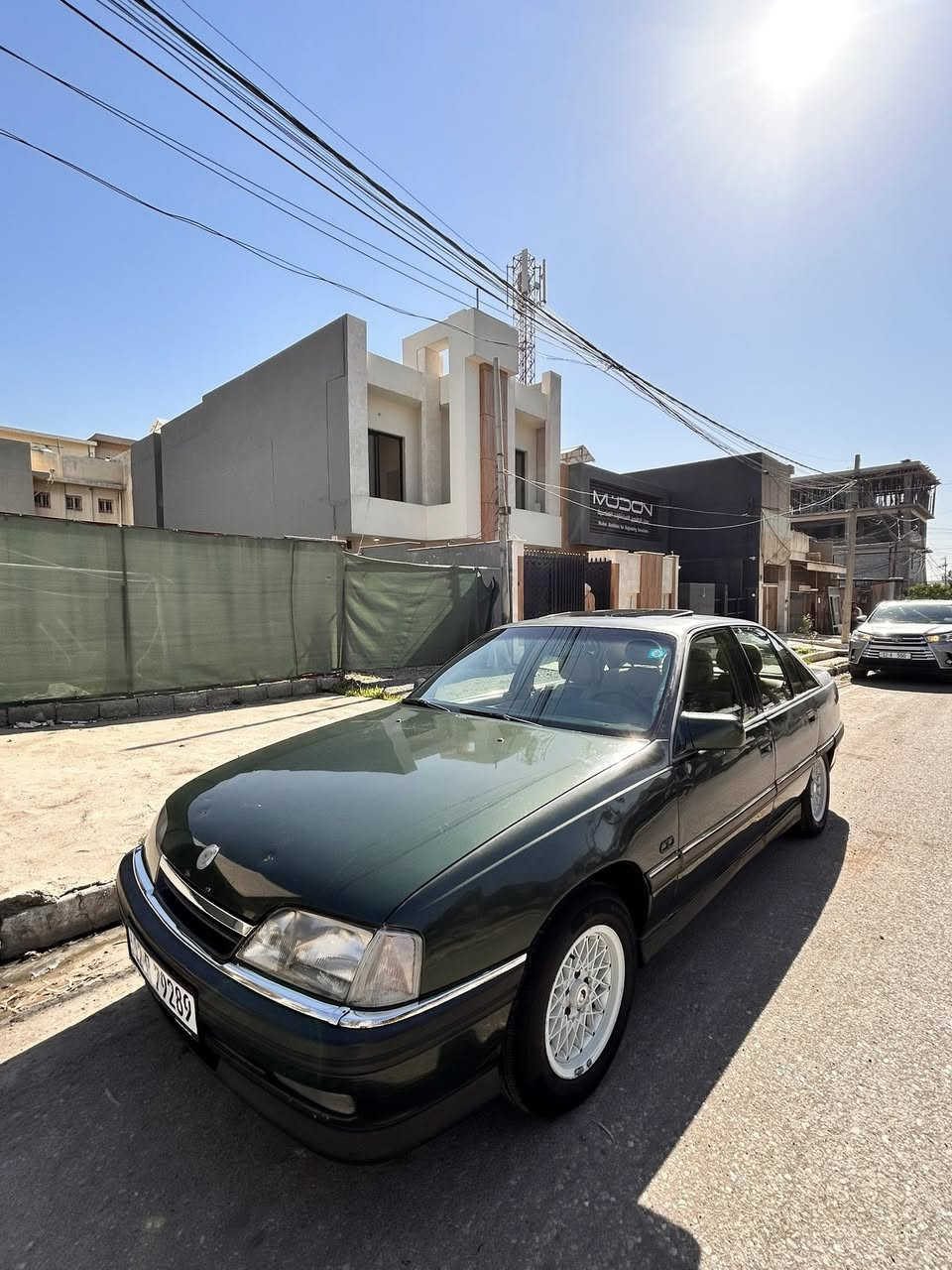 أوميكا موديل 1992 السياره تحفه جديده كلش على يد والدي الله يرحمه 
السعر 55 ورقه 
تحويل مباشر رقم جديد سنويه جديده 
الاستفسار على رقم ‭0777 270 8192‬
