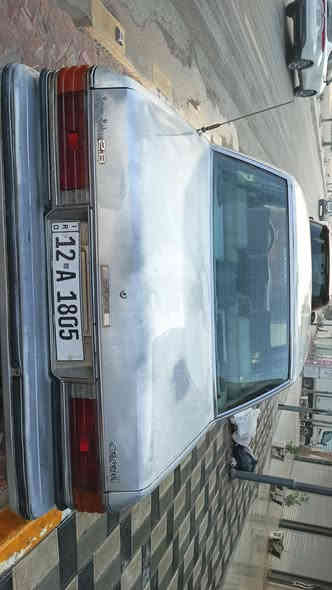 السلام عليكم. كراون.  سوبر. 82    للبيع رقم نكليزي مميز. ابسمي.   تحويل بكل محافظات العراق.  السيراه حيل نضيفه وبدون حادث كلين السياره اخوان  لا زنجار.  ولا خياس بيه فقط. الركان مالتها الركان الخلفيه  وخارجي مو داخلي. يعني الصندوك بدون. خياس    اخوان السياره تحفه وخير من الله صارلها عندي 4 سنين مافديوم. وكفتني بشارع الحمد الله  وفار العراق بيها من البصره. طالع بيها. للموصل.  يعني سياره عتماديه  بمعنه الكلمه.    محركه  بيه دخان خفيف حيل من الصالنصه. يمشيك.  3 سنين بعد. صدرها جديد.  سعرها حلو ومناسب 42 وبيها مجال لطيبين  تبريد فاتحه.  انطيك وياها كمبريسر ثنين وغراضه كامله انته شده.  السياره بالمعدل 160.  ثابت.  بالطرق الخارجيه لا تهفي.  ولا تروط السياره رزنه حيل وبالعافيه ع ياخذها واتساب *********** اتصال 0782884050 وبالخدمه مكانه المنصور
