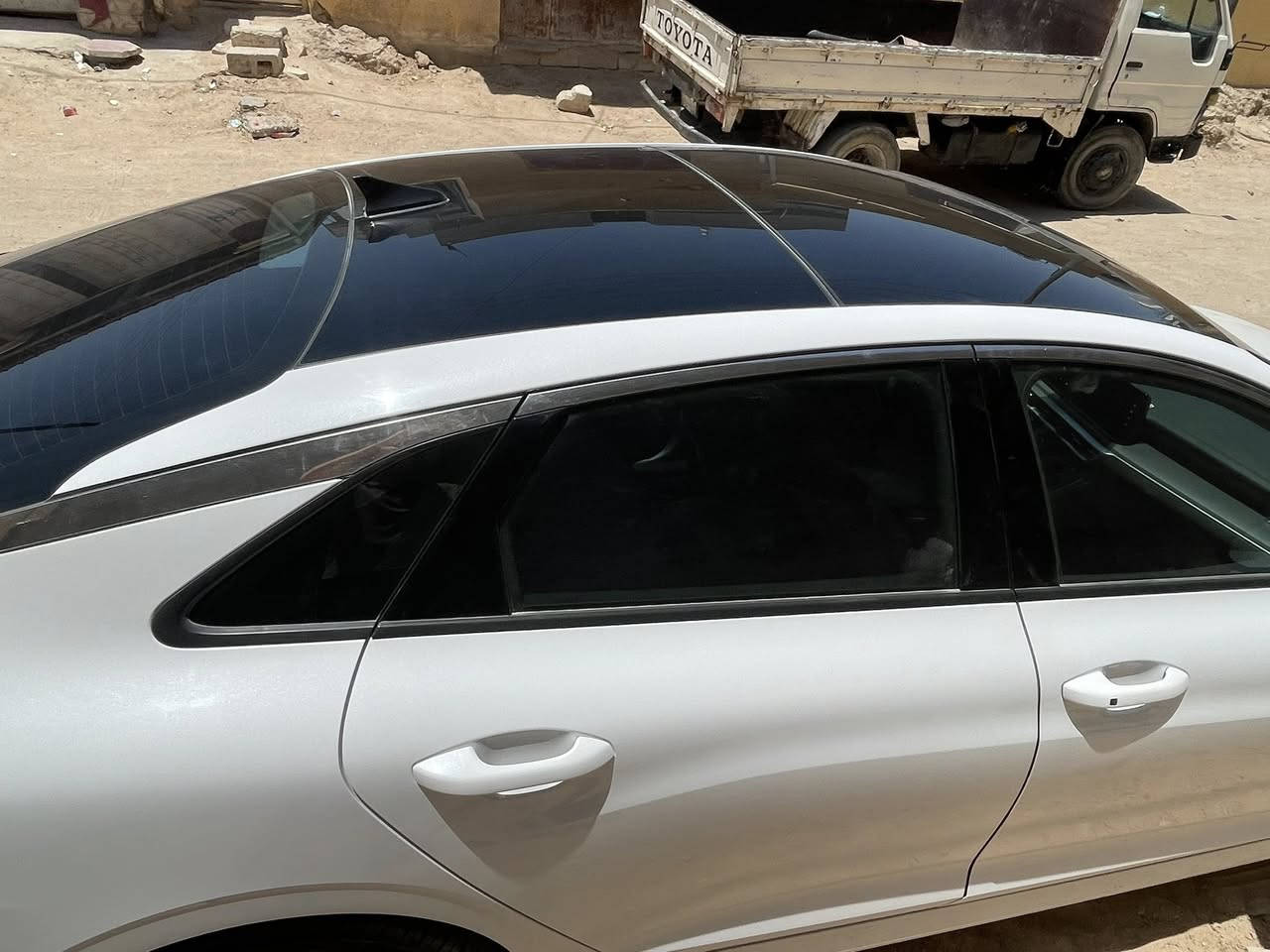 السلام عليكم
سياره كي فايف فول موصفات بانوراما سياره جديده السعر والموصفات اتصل على الرقم 
*********** واتساب فقط متواجد
