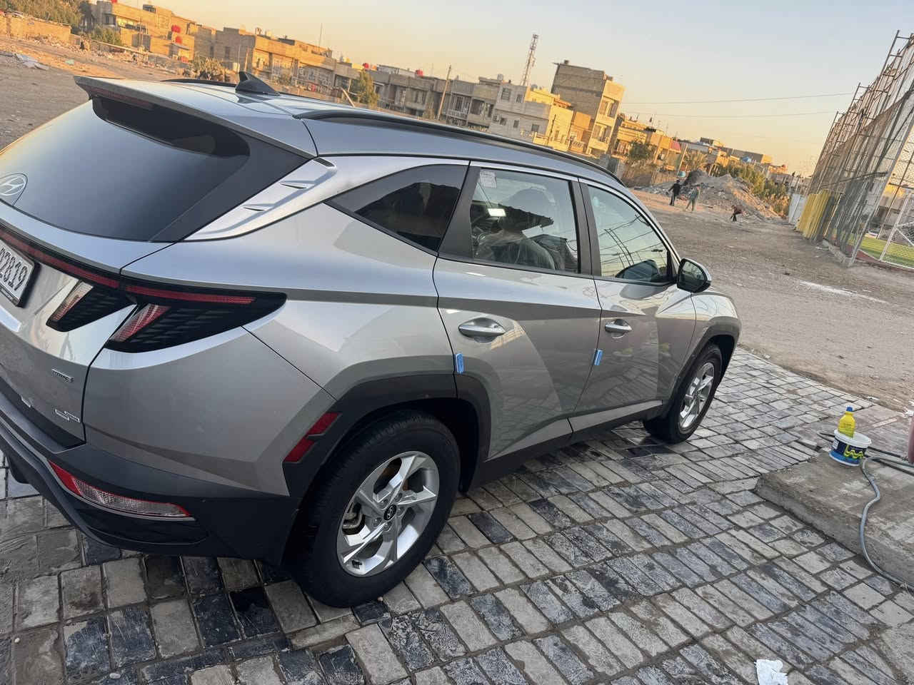 توسان مديل 2023 رقم بغداد سنويه بسمي هزه ممنتهيه  فول مواصفات عده الفتحه سياره جديده مناقصه شي السعر 185 وبيه مجال بسيط  الاستفسار *********** العنوان بغداد الحريه
