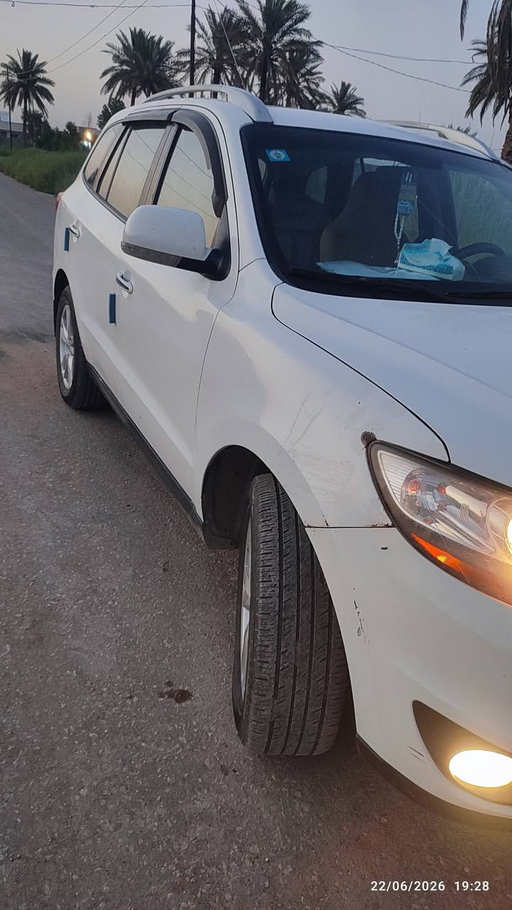 سنتافيا خليجي 11 رقم بغداد انكليزي فول مواصفات مكفوله. 
محرك 3500 
7 راكب 
بصمه تبريد بشرط ثلج 3 قطع وبيها هواي مواصفات بعد
السعر 158
العنوان بابل.
***********2
