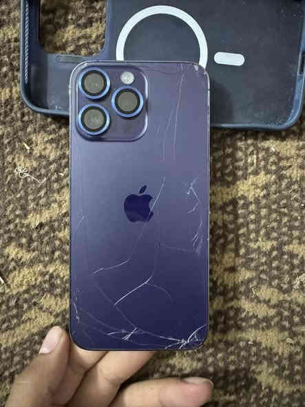 سلام عليكم جهاز ١٤ برو ماكس مبدل بي شاشحه بيه نقطه خفيه بيضه صليه ٣ خيارات ضهر مفطر ذاكره٢٦٥ بطاريه٨٥ سعر ٦٠٠ مكاني بغداد فلكت سلمان باك ***********
