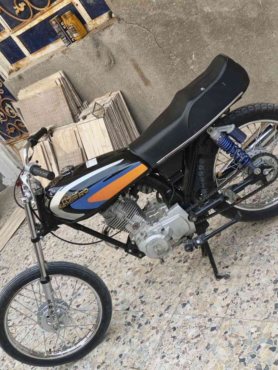 دراجه للبيع او مراوس بماكس نضيفه 
شاصي وغراض كله 25 شاصي سكنر اوراقه كامله 
محرك انيرجي 14  شرط شلعه معدل فصله ونعومه فول 
مكان ناصريه مركز حي الامير  ***********
