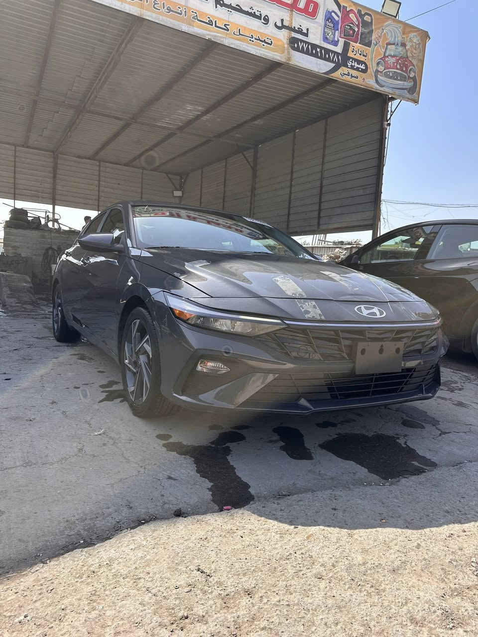 النترا 2025
السيارة فول
بصمة فتحة
تشغيل عن بعد 
كشنات تدفئة تبريد 
رادارات 360
كامرة 360
حساسات360
قيادة ذاتيه
توقف ذاتي 
ستيرن تدفئة
لدداخلي 
ويلكب كروم
حادثهة جدن بصيط 
جاملغ فقط الفخذة  والبنيد ربعة راجاعت بارد
ليبل واحد بدون صبغ بدون تبديل
***********
