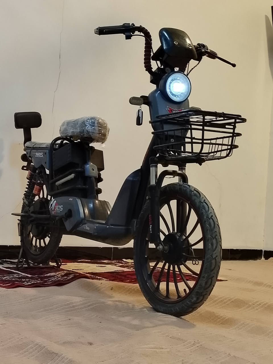 السلام عليكم دراجه شحن للبيع
تواصل عله الرقم ‏‪***********‬‏
