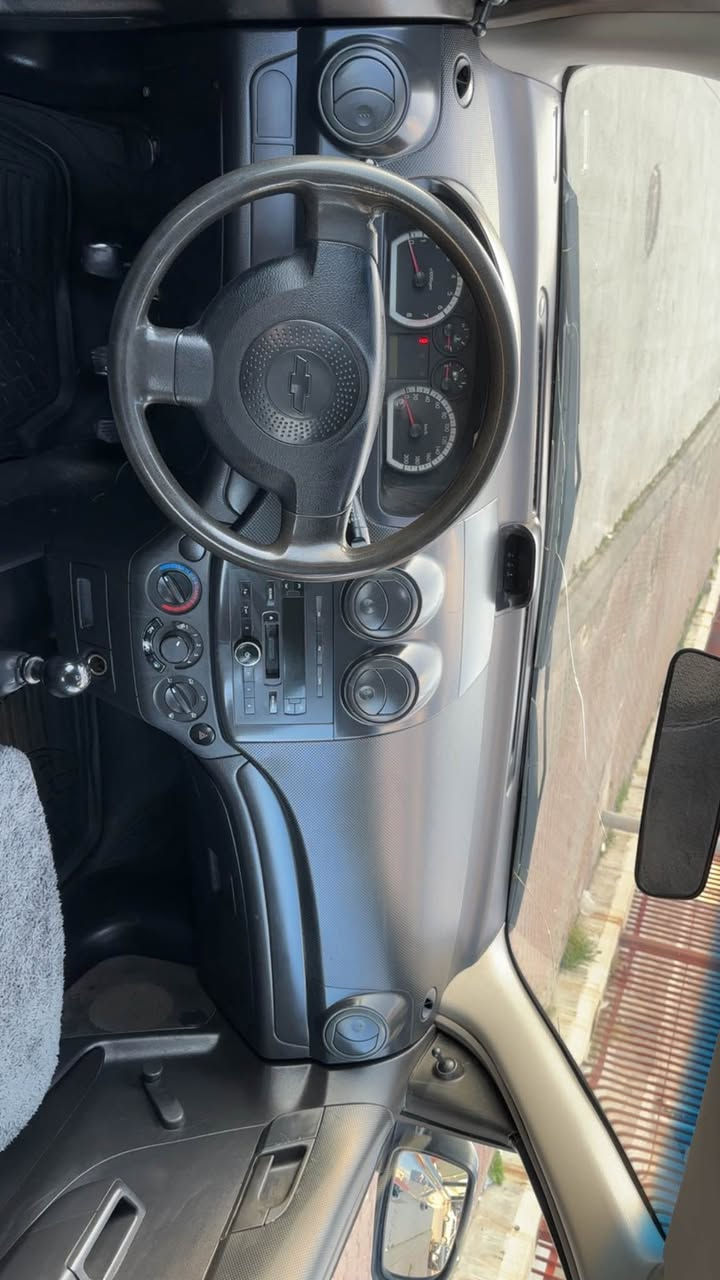 بە ناوی خوای گەورە میهرەبان 
ئەفیۆ ٢٠٠٧ 
مەکینە گەورە و گێر عادی 
بۆیاخە ٤ پارچەو ٢ پەلە بۆیاخە بێ ناو گردن پێشو پشتی کەپسە شان و سەقفی زۆر جوانە 
گێرو مەکینە تەبریت و گەرمی بەشەرت 
رەقەم سلێمانی سەنەوی هەتا ٢٠٣١ تازەیە بە ناوی خۆمەوەیە بەشەرتی غرمەو تەحویل 
سعری ٤٨ گەلا مەجال
شوێن سلێمانی 
ژماەری مۆبایل/*********** viber/whatsApp السليمانية, العراق
