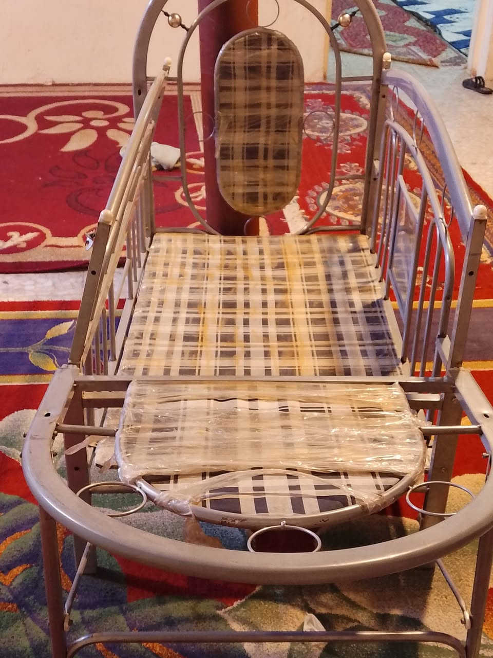 سلام عليكم  جرباية ام نف سعر 75
بيها  مجال 
  الرقم ***********عنوان بغداد حينصر رضاو
