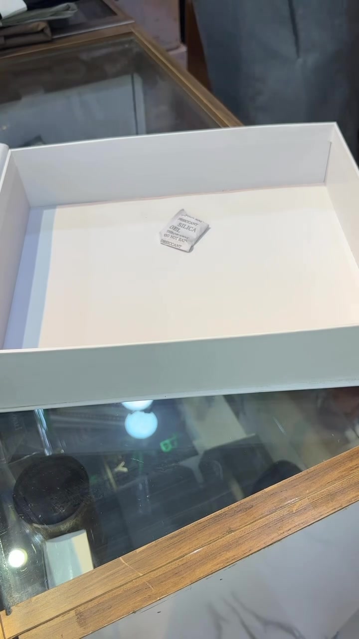 من المحل إلى باب البيت… بأفضل جودة وأجمل فصال. ✨
الأصالة في كل التفاصيل. 🤍

📍 العنوان: سوق بيجي – شارع الخياطين – سايدين جامع السوق.
🚚 خدمة توصيل إلى كافة أنحاء العراق 🇮🇶
📞 للحجز والاستفسار:
+964 770 515 1986
+964 770 513 1591
+964 782 490 0322

#تجهيز_طلباتكم 
#شحن_لكافة_المحافظات
#fyp #foryou #viral


**إذا كنت صاحب هذا الإعلان وتريد حذفه لأي سبب، رجاءا أرسل رسالة إلى الدعم الفني**