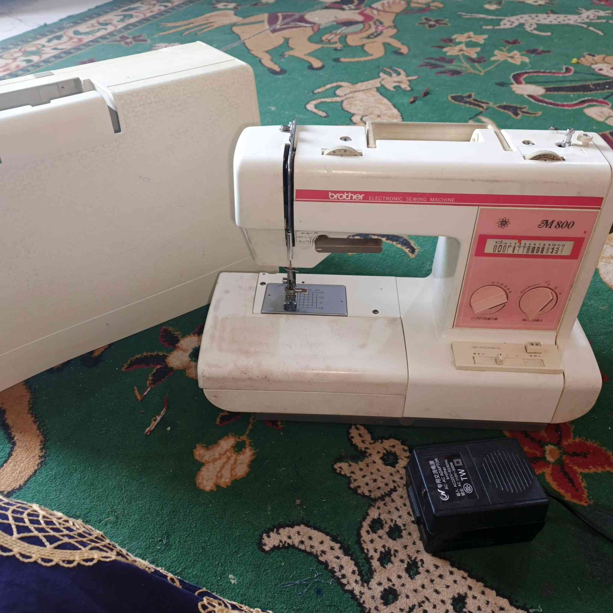 مكينة برذر للبيع مابيهة شي بس اخر مرة خيطت بيهة  الخياط يلتف من جوةوتركتهة  مكاني بلسبل قرب  السجن الاصلاحي ب٧٠بيهة مجال للشراي ماعندي توصيل


**إذا كنت صاحب هذا الإعلان وتريد حذفه لأي سبب، رجاءا أرسل رسالة إلى الدعم الفني**