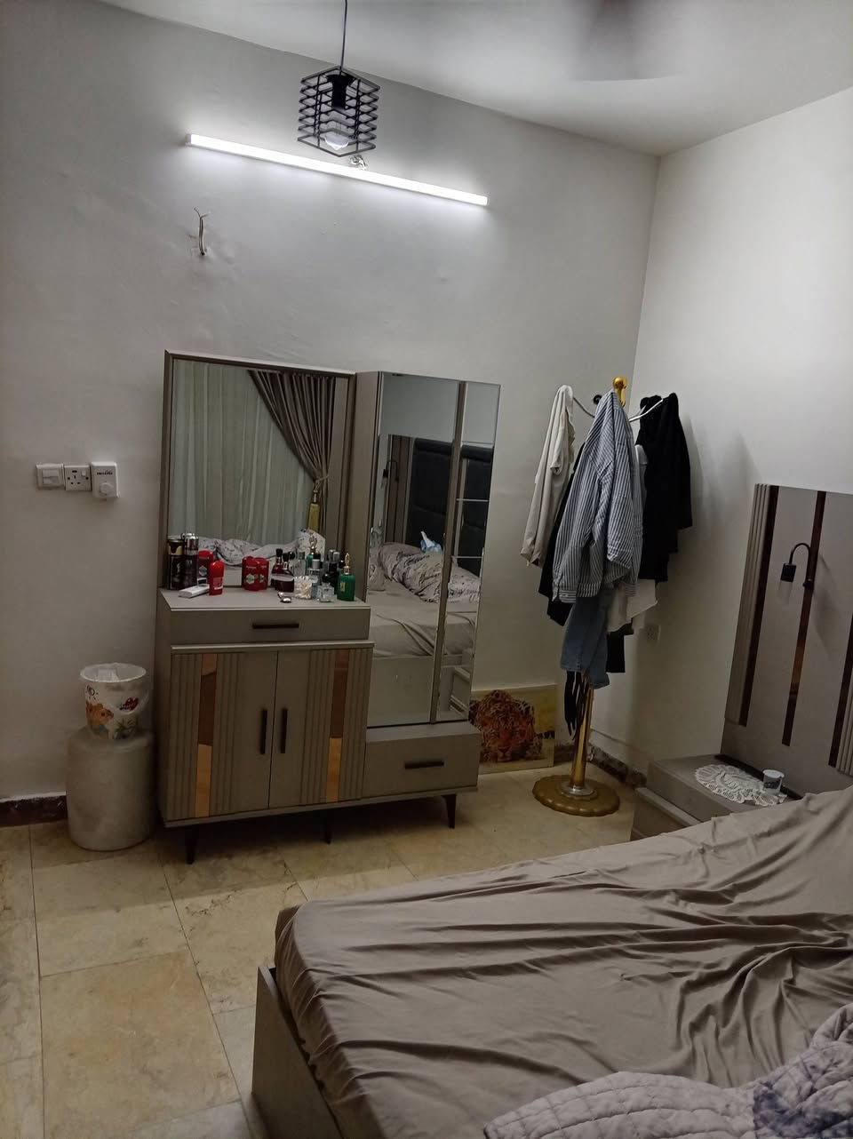 غرفه نوم تركيه 6 قطع للبيع نضيفه جدا بدون اي ضرر السعر 600 الف مع المجال مكان سيديه


**إذا كنت صاحب هذا الإعلان وتريد حذفه لأي سبب، رجاءا أرسل رسالة إلى الدعم الفني**