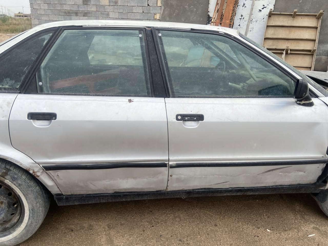 سلام عليكم غراض اودري للبيع تفصيخ بسعر مناسب ابواب اربع جامه اماميه خلفيه صندوك بنيد كشنات مكاني البصره***********
