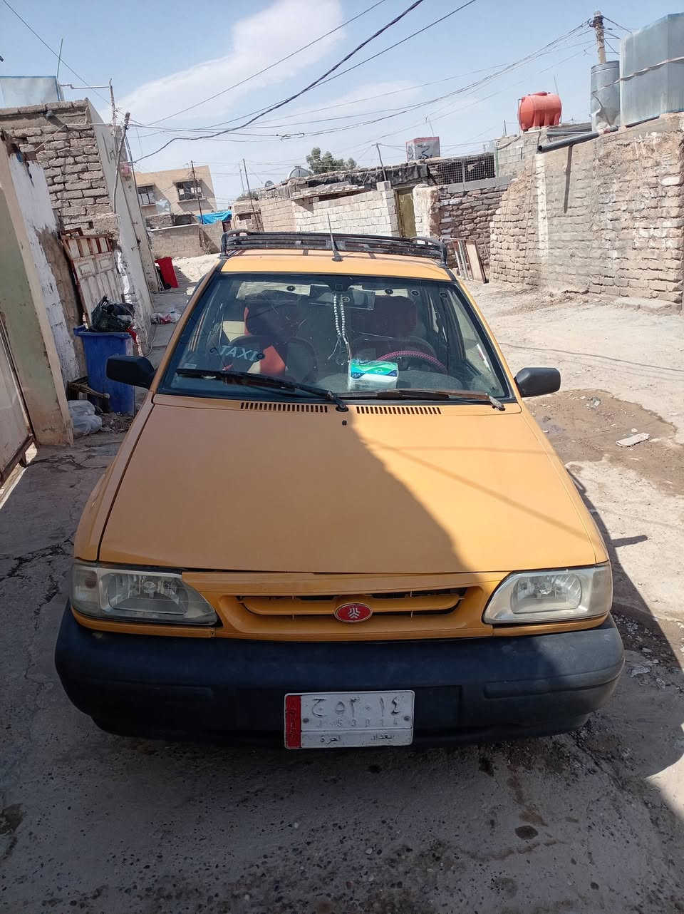 السلام عليكم سياره سايبه للبيع موديل 16 سياره جاهزه مكفوله من اي شي صدر محرك كير كله خير من الله كشرها حلو تحويل مباشر مكاني صلاح الدين سامراء السعر ٢٥ورقه وبيها مجال حك الجيه سنويه ٢٧ رقم الهاتف ***********
