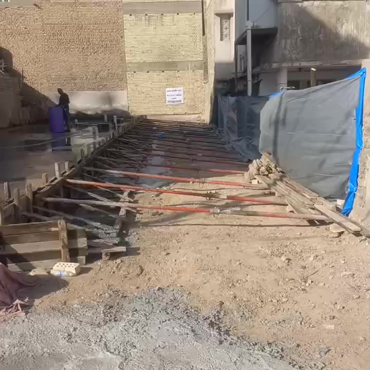 قطعة ١٠٠ متر للبيع واجهه ٤ والنزال ٢٥
كما موضح بالفيديو العنوان شارع حي الخليج محلة ٧٢٥
للاستفسار الاتصال على الرقم ***********
