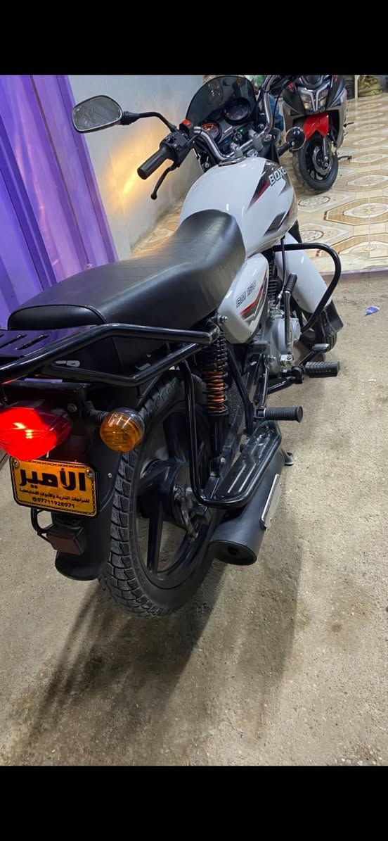 بوكسر لبيع موديل 22
ماشيه 6 الف 

اوراق اصوليه شرط ترقيم مباشر 

والله دراجه خير وبركه على ايد وحده وشرط كفاله علمه 

السعر خاص 

غير متواجد على الفيس بوك  مكلف بل نشر
العنوان ديالى جديدة الشط
صاحب الدراجه *********** اتصال او واتساب على الرقم
