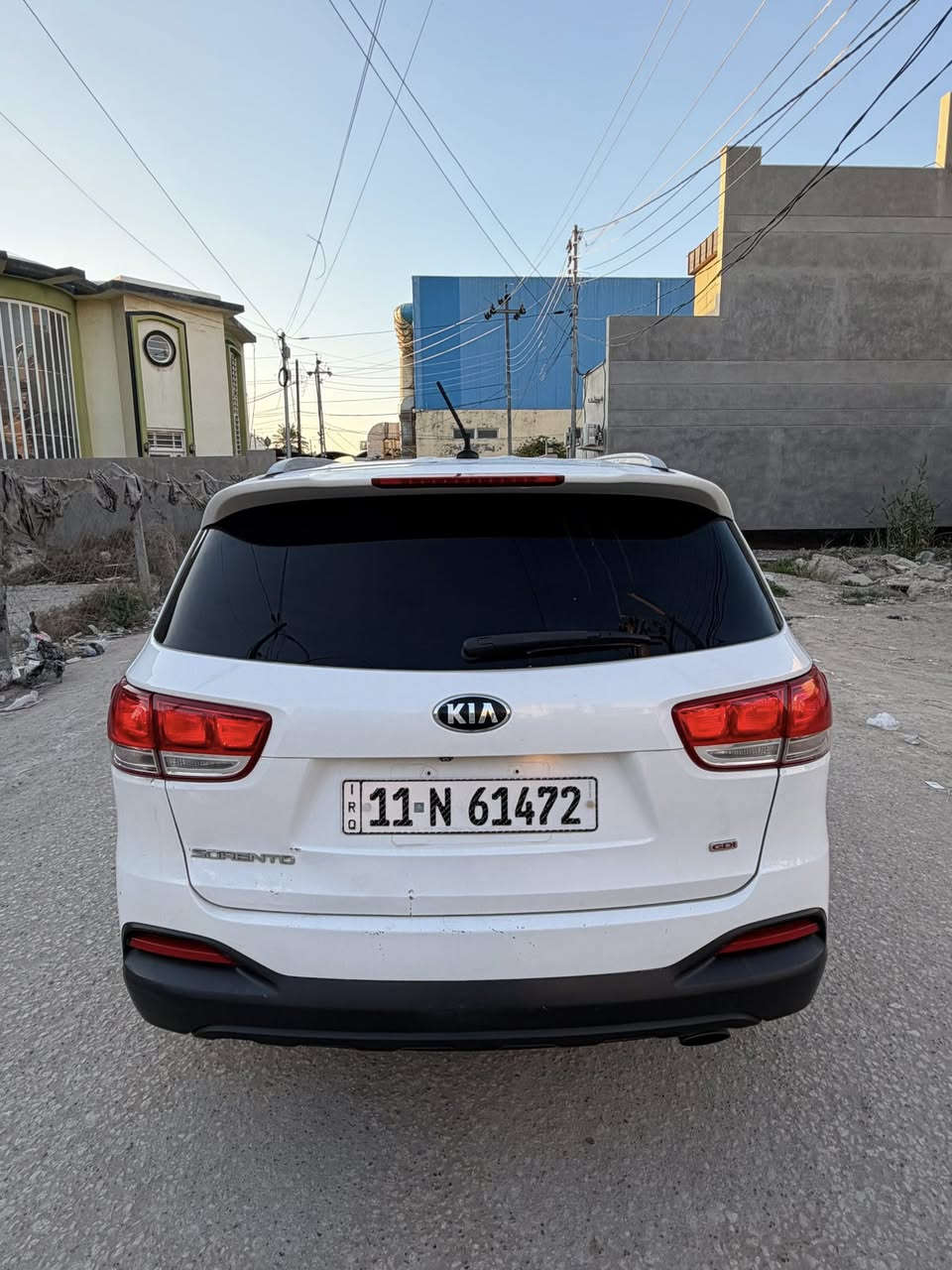 السلام عليكم ورحمة 
سورنتو موديل16 شكل 20
وارد امريكي 
رقم بغداد انكليزي
ماشيه 90 الف حقيقي
المواصفات
شاشه كامرا
تحكم جهتين
لد امامي خلفي
كشاف
داخل لونين صاج
اشاره بالمري
ويلكب 17
ميكينه 2400
كير خير من لله
حداديه جديده
تبريد ثلج
حادثه فقط بنيد وملاونين الجاملغات ويا فقط بدون داخل 
صور الحادث موجوده  يعني صبغ فقط رش مابيه اي ضرر
سياره مال جناي يعني حاهزه الاخير متذب عليه الف من كلش 
السعر 154 وبيه مجال 
مكاني بابل ***********
