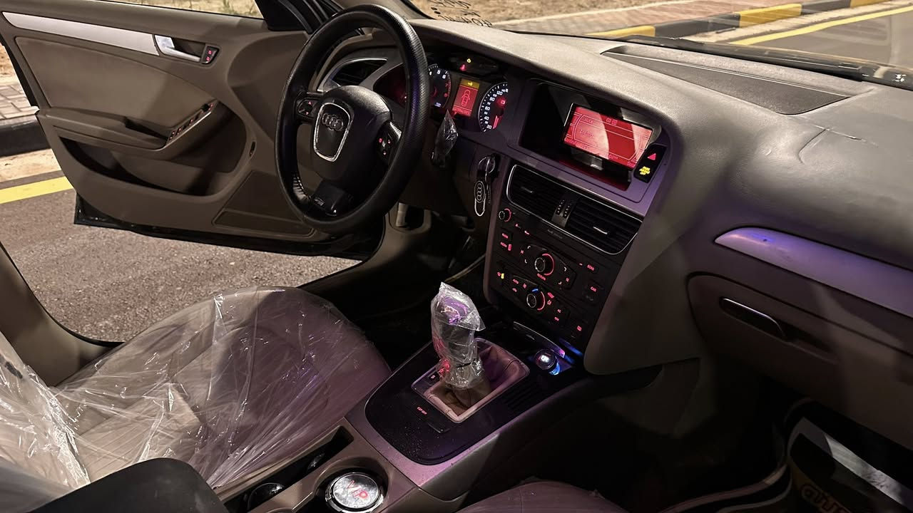 🔹 للبيع أودي A4 موديل 2009 وارد خليجي 🔹
📍 رقم أربيل – تحويل ثاني يوم

السيارة بحالة ممتازة ومعتنى بيها بشكل كبير، استخدام شخصي، وما محتاجة أي صرف.

المواصفات:
🚀 المحرك: 2000 تيربو (إقلاع) جديد
⚙️ القير: 8 نمر (طيارة)
⚫️ اللون: أسود
🌤️ فتحة سقف: سلايد روف
🔑 بصمة تشغيل
🔄 كير أوتوماتيك + عادي
🛣️ مثبت سرعة
🎮 تحكمات ستيرن
✋ هندبريك بصمة
🏎️ ويل كب رياضي

الحالة:
📋 ضرر موضح قدامكم بالسونار بكل شفافية
🏭 كير، محرك، كهربائيات على وضع الشركة
🛠️ مسوي إدامة عامة للسيارة تشمل:
نوزلات، بلكات، كويلات، دهن، فلاتر، وكل ما يلزم

السيارة جاهزة للفحص والتجربة، وما عليها كلام.

💰 السعر المطلوب: 107 ورقة
🤝 قابل للتفاوض الجدي بعد المعاينة

📞 للتواصل: ***********
 🟢 مكاني سامراء
