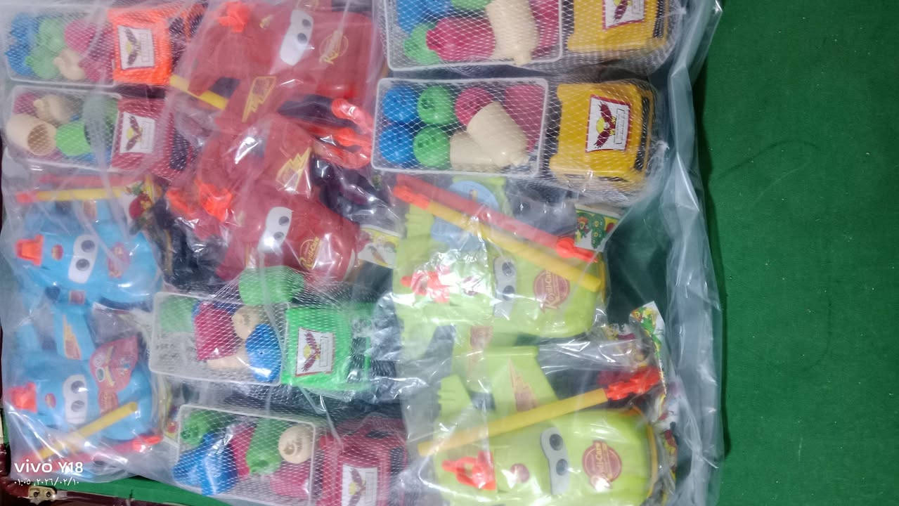 عرض الاهل الكوت فقط 
درزن العاب متنوع يحتوي على ثلاث انواع او اربعه 
سعره فقط 9 الف العاب حجم كبير وليس صغير ⚠️
توصيل مجاني داخل الكوت


**إذا كنت صاحب هذا الإعلان وتريد حذفه لأي سبب، رجاءا أرسل رسالة إلى الدعم الفني**