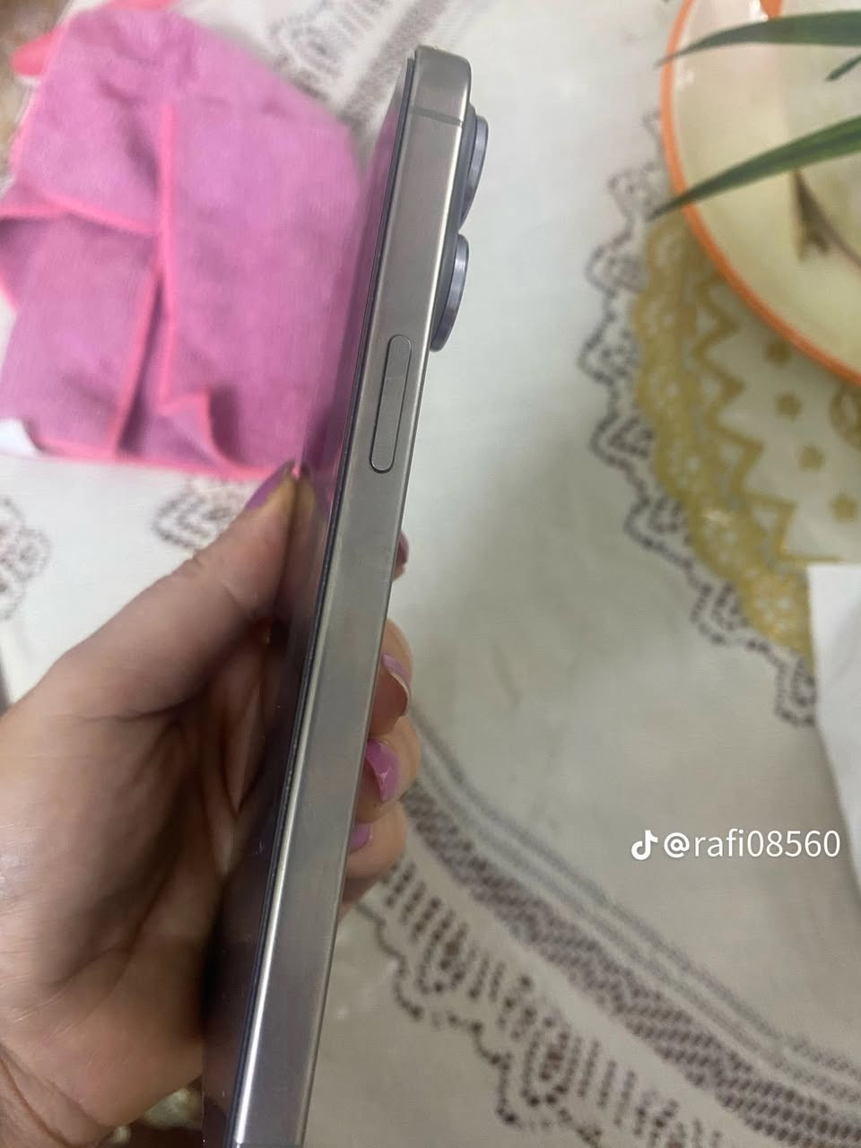 15برو ماكس للبيع مبدل بطاريه اصليه تلفون ماستر نضافتهه 100/100سعر ٨٧٥وبي مجال قليل لشراي يتصل ***********
