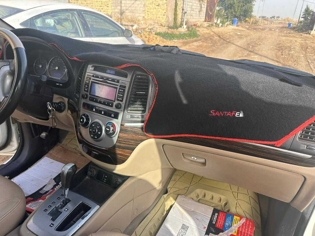 السلام عليكم سنتافي خليجي للبيع او مراوس حسب القناعه رقم اربيل مكينه 2400 حداديه جديد تخم تاير فتحه بالقماره اشاره بالمري مكينه لاتنقص ولاتبخر سيارة مكفوله فقط شخط بسمار بالباب وبيه گد كف اليد بارد بالباب الخلفي السعر والتفاصيل أكثر ***********
