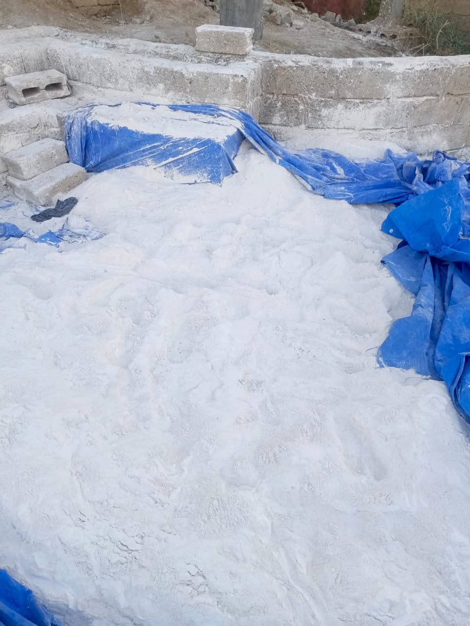 📢 إعلان بيع جص
السلام عليكم ورحمة الله وبركاته
متوفر جص درجة وبل شرط أولى للبيع، كمية متر واحد فقط، موجود في منزل الأخ صافي عبدالله.الرقم ***********المكان سديرة علية
صافي الرملي
