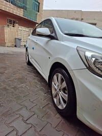 اكسنت • ٢٠١١ • ٧٧٠٠٠