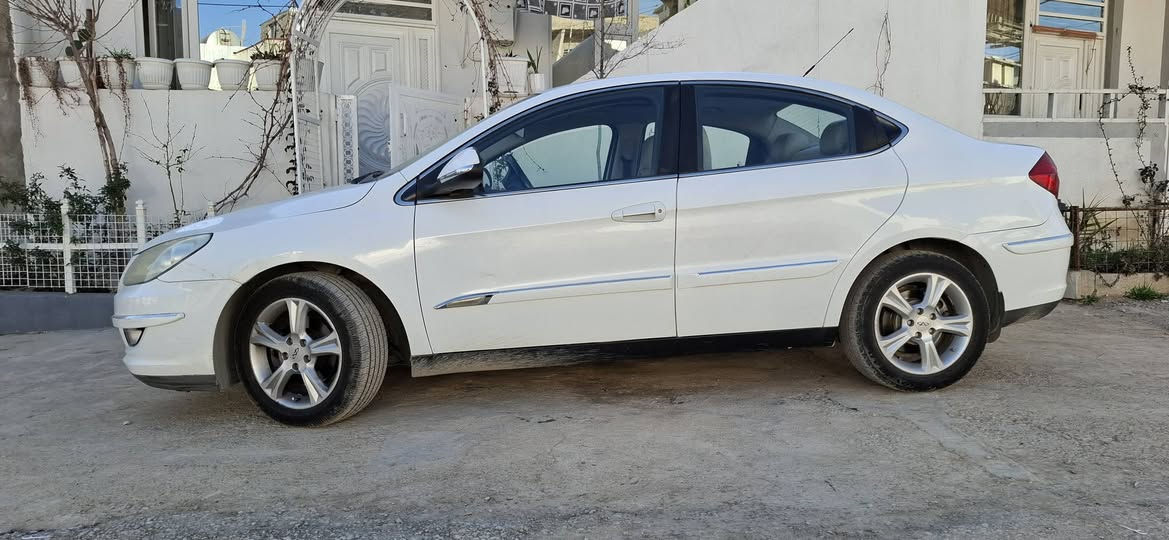 Chery A3 2014 فول مواسفات بێ بۆیاخ سلاید گێر  ئۆتۆماتیک و عادی گێڕومەکینە نەکراوتەوە بەشەرت نرخی ٦۰ وەرقەو مجال ***********
