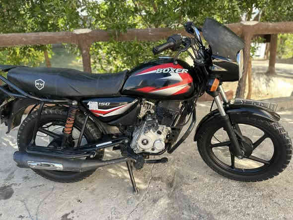 ‏سلام عليكم بوكسر كلاسك موديل 2022مرقمه 2021 دراجه حلوه وشقاله كل كهربائية سلف هندر لايت اشيار تايرات جيد جدا لوحات نگليزي وسنويه رقم بغداد تحويل ثاني يوم محرك جيد جداً فقط بيع بدون مرواس السعر 1600 بغداد الموقع هاتف ‭  0778 318 8640
