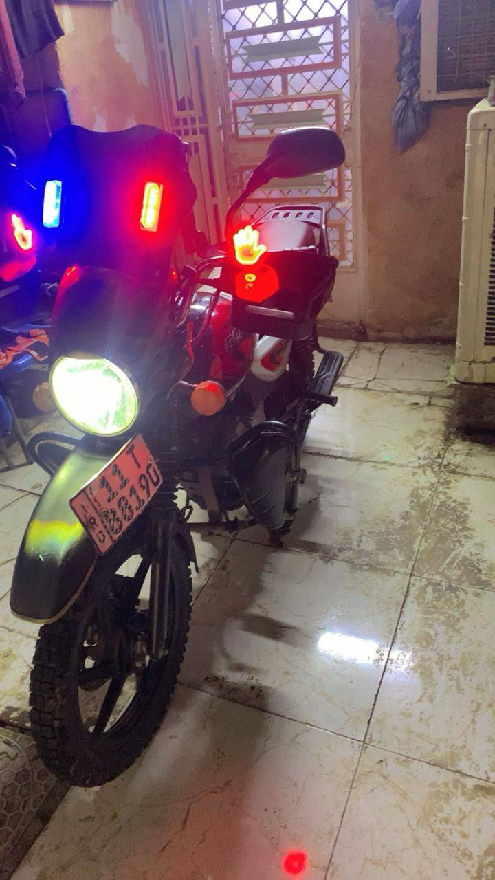 يا الله سلام عليكم شباب عندي هاي بوكسر لبيع دراجه نضيفه وخير من الله دراجه نقصه بس جبنه و ارجه هاي شهر الثالث طابكه بل خرفه تعال واستاب تفاصيل أكثر مكان بغداد المنصور ***********
