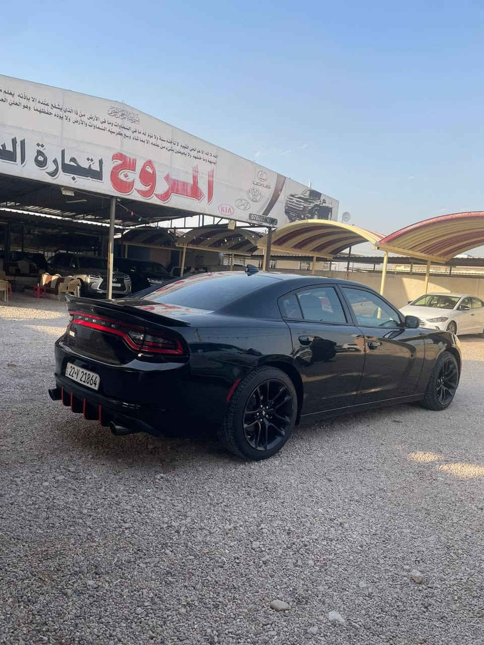 السلام عليكم .   للبيع جارجر .م 2023
رقم اربيل .تحويل مباشر. 

أمريكي.   محرك.3600. 6  
فول مواصفات . بصمه. كشنات كهربائي. فول الاخير

بيه بارد بالجاملغ  الخلفي موضح  بل سونار 
فقط.   والباقي كفاله عامه.    على وضع الشركه 
الك الفحص.     ماشيه. 45

السعر. جوا السوك 290 . $ وبيها مجال.  للطيبين 
مكاني.  الفلوجه.   
رقم هاتف.  ***********
