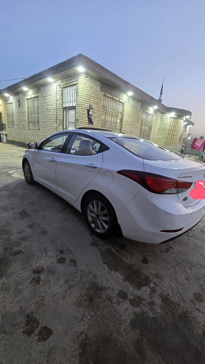 الانترة مضلع وارد خليجي
موديل ٢٠١٥ فول موصفات ١/١ 
وسونار موجود  محرك ١٨٠٠
مكان السيارة كربلاء رقم نجف
السعر       (١٣٥)
رقم ***********
***********  أل تصال
غير متواجد على الفيس
