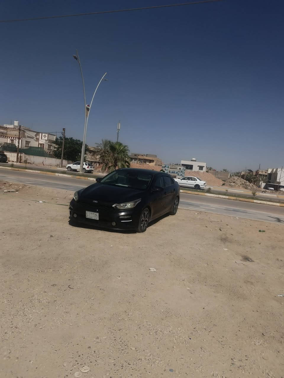 السلام عليكم كيا فورتي موديل 21 كير مكينه كفاله ترايك 200 تبريد ثلج رقمها قادسيه معوقين وارد امريكي قطعتين الضرر مالتها سياره جديدة كلش تحتاج شوي ترتيبات متضر عليها مكاني ديوانية حي الجامعة السعر 119  وهذا رقمي*********** واذا اكو مراوس برياضي من 6 سلندر وفوك بعد احسن
