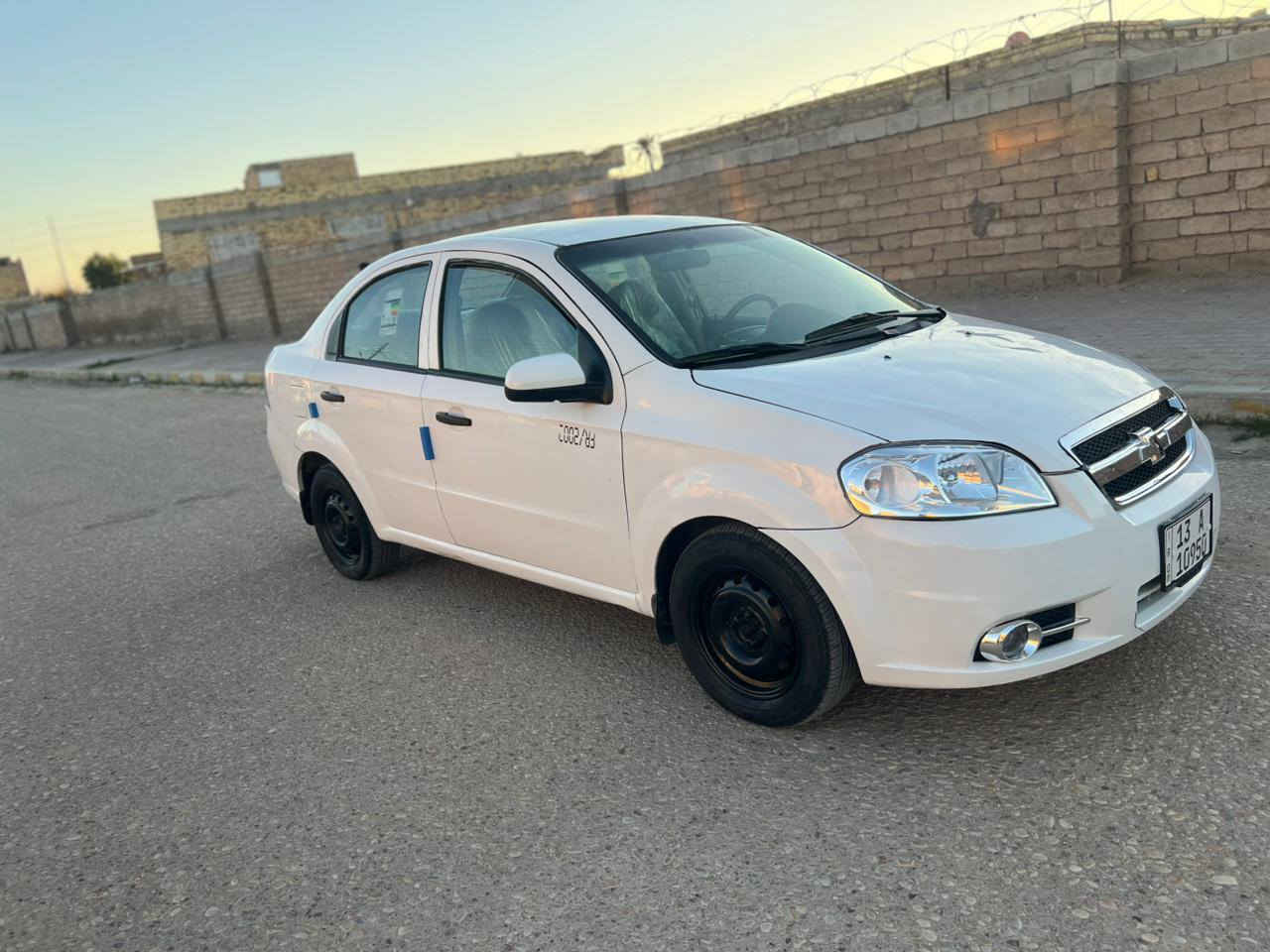 السلام عليكم افيو موديل 2011 السياره كفاله سياره حلوه مال جناي مكينه وكير كفاله تخم تاير حداديه جديده تبريد نقص بس غاز فقط ارقام انجليزيه سنويه 2031 السعر 55 وبيها مجال قليل مكان السياره ميسان العماره رقم الهاتف ‏‪***********‬‏
