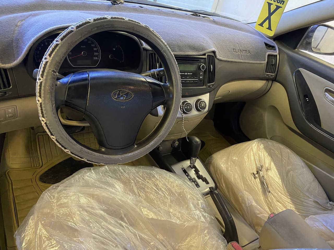 النترا خليجي 2011 للبيع 
محرك 2000 
فول مواصفات 
بيهه صبغ بنيد فقط وضرر موضح بالصورة
السعر 122ورقة وبيهه مجال
مكاني بغداد التاجي
متواجد عالماسنجر وهذه رقمي ***********
