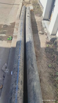 بوريات عدد2 القياس 9 انج والطول تقريباً 12 متر السعر 150 (البوريات مثق...