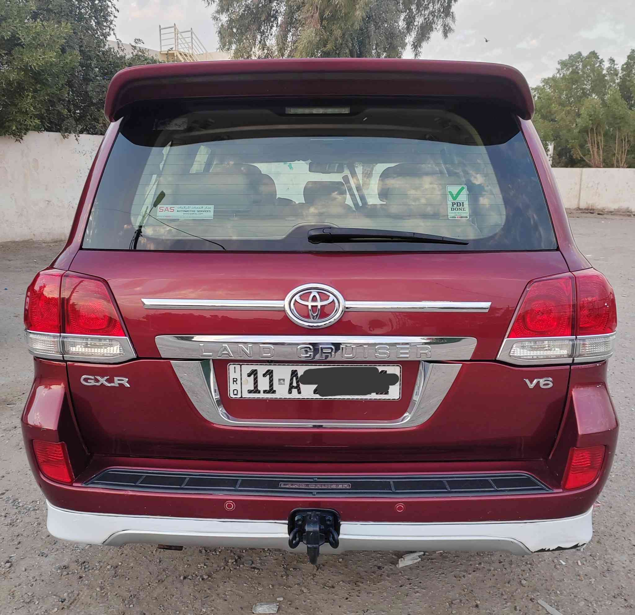 سلام عليكم لاندكروزر مونيكا 2011 ستينيه بلاديه السيارة مكفوله من الضربة والتبديل بيه صبغ بالبنيد بدون معجون وبدون فتح وبيه مقدار شبر اباب السايق
بقية السياره مكفوله 
محرك مكفول من تنقيص ولا تبخير ولا صوت 
كير جديد حداديه جديده تخم تاير جديد 
مواصفات السياره فول 1/1
سلايت 
بصمة 
كشنات كهرباء 
كشنات جلد 
تحكم ستيرن 
شاشه 
كامره 
رقم السياره بغداد الدولي الجديد 
مكان السياره بغداد 
السعر ٢٨٥
***********
