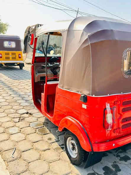 تكتك للبيع 18طالعه ب19تكتك حلو وونضيفه كبل للشارع تكتك أوراق سعر ب4وبيهه مجال رقمي ***********
