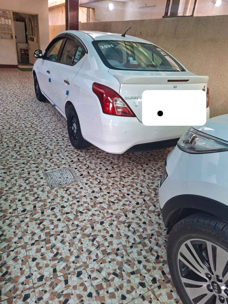 السلام عليكم ورحمة الله
نيسان سني المصرية 2020 للبيع 
السيارة نضافتها 99% مكفولة كفالة عامة الهندي الاصليه رقم سليمانية رقم الماني ماشية 80 الف ما مبدل بيها اي شي  السعر ب 113 وبيها مجال مكاني ديالى للأستفسار التواصل ***********
