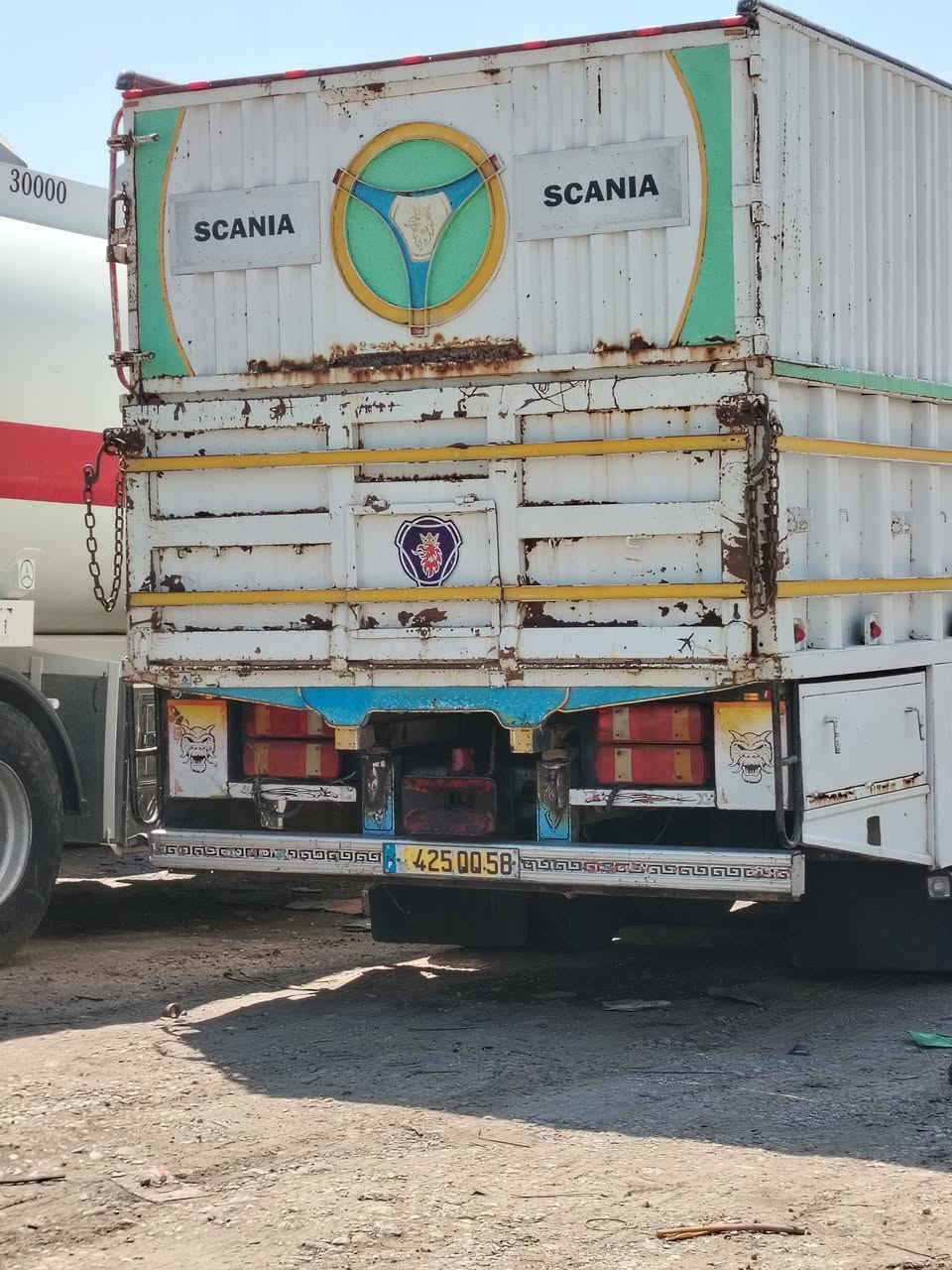 سلام عليكم بس لبودي للبيع الطول 7/35تصل***********
