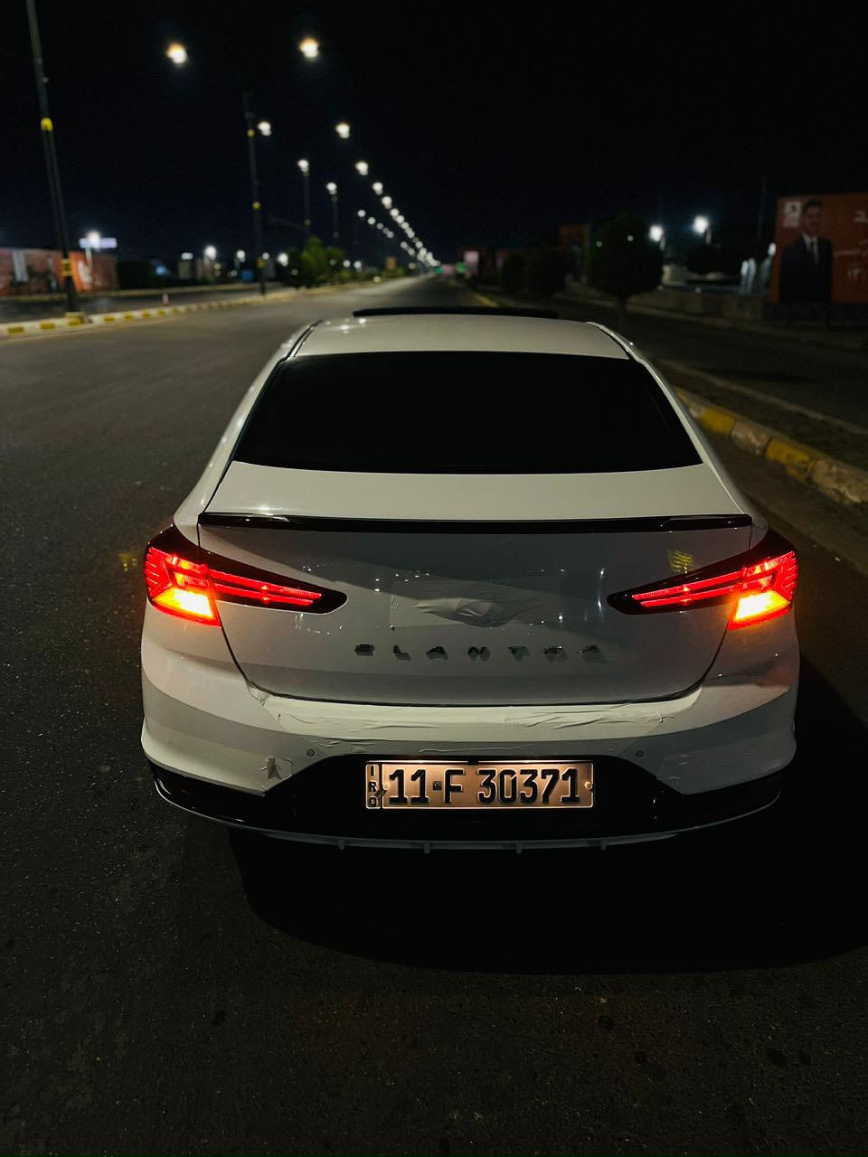 السلام عليكم
النترا ١٩ جديده محرك ٢٠
فووول مواصفات بصمه 
ماشيه ٨٥ الف 
رقم بغداد جديد 
مكان خالديه 
***********
