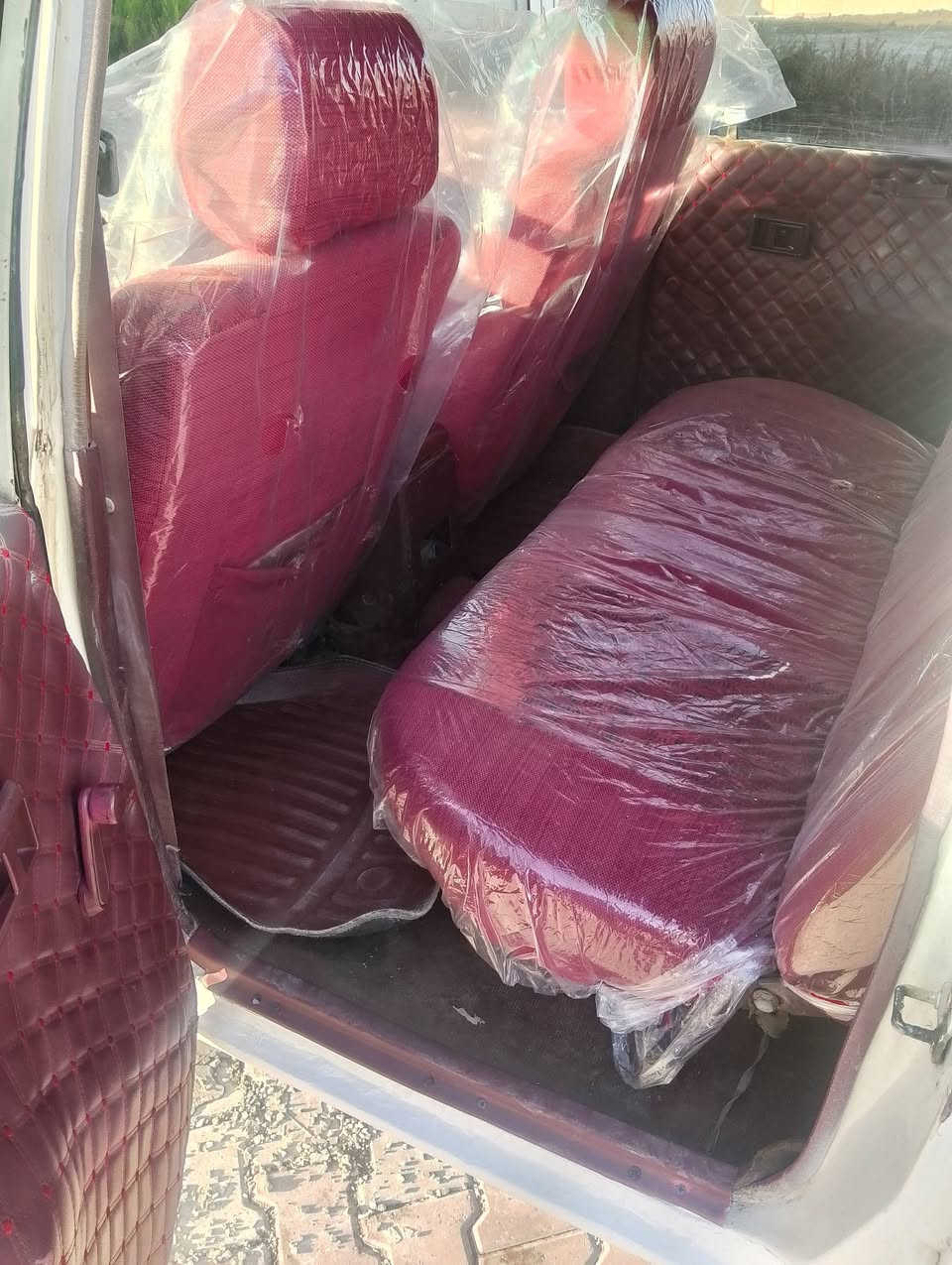 پيكاب دير 2007 مكينه كابريته منه فيست گير و مكينه و اكسل به شه رت كاره بايات به شه رت سياره يكى بئ كيشيه سحرى 24 وه رقه شوين خه ليفان ***********--------***********
