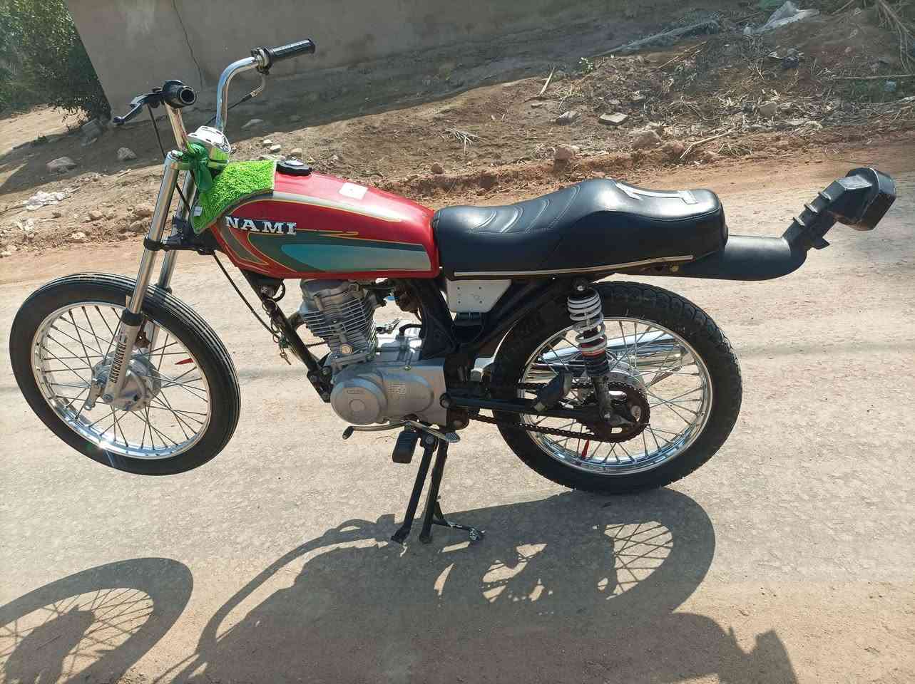 سلام عليكم شباب دراجه كلك كلك لبيع  موديل ٢٠  العنوان نجف طريق عباسيه حريه السعر ٣٦٠ وبيه مجال والشراي بي خير ويدلل رقمي ،***********
