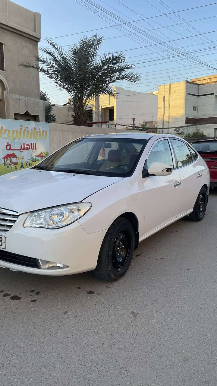 السلام عليكم
النترا 2011
خليجي مكينة ٢٠٠٠
مقدس السيارة بيهاا طخات بسيطة ونصبغن بدون حادث رقم بغداد بسمي 
تحويل مباشر السيارة مناقصهاا برغي حلوة مكاني بغداد حي الجامعة
***********
