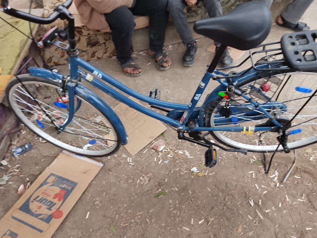 الباسكل البيع موديل 2022 نضيف سعر ميه وستين وبيه مجال قليل ***********
