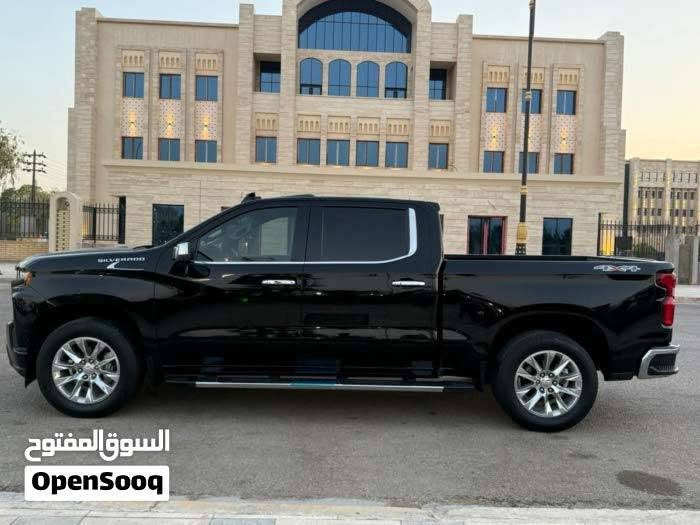 سلفرادو ٢٠٢١ أسود ltz  خليجي 

رقم بغداد باسمي مكانها البصرة

محرك  v8 5300
شاشه كبيره 
بصمه تشغيل 
بصمة ابواب 
بصمتين وياها 
تشغيل عن بعد 
باب طويل بدي قصير
رباعي 4x4
 اوتو ستارت 
شاحن وايرليس
تدفئة تبريد كشنات 
وهواي مواصفات ال ltz 

ويل كب كروم
لايت لد زنون ٣ عدسات
بروجكتر زنون 
شاشه كاميرا
ماشية ٤٥ ألف قابلة للزيادة

الحادث بجم  جاملقين وبنيد ومصلح بقطع غيار أصلية  والباقي كفالة  السعر ٢٧٥ 

مكان السياره البصرة حي الخضراء    
 ***********
