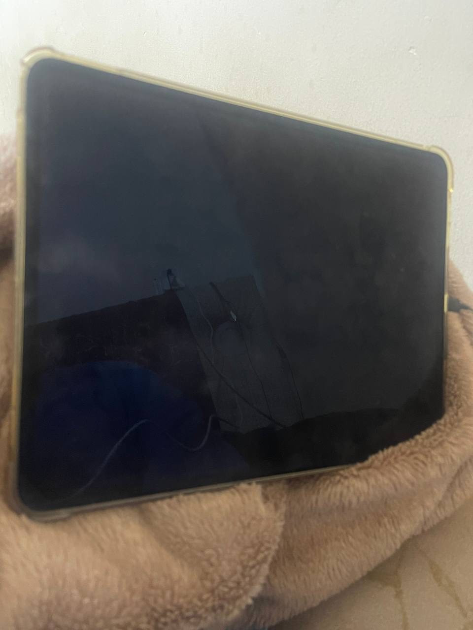 ايباد (M4)13انج
بعده بلضمان 
 مكاني بغداد 
السعر مليون و400
 نضيف 100‎%‎
كارتونته وكل غراضه موجوده

رقم :***********
