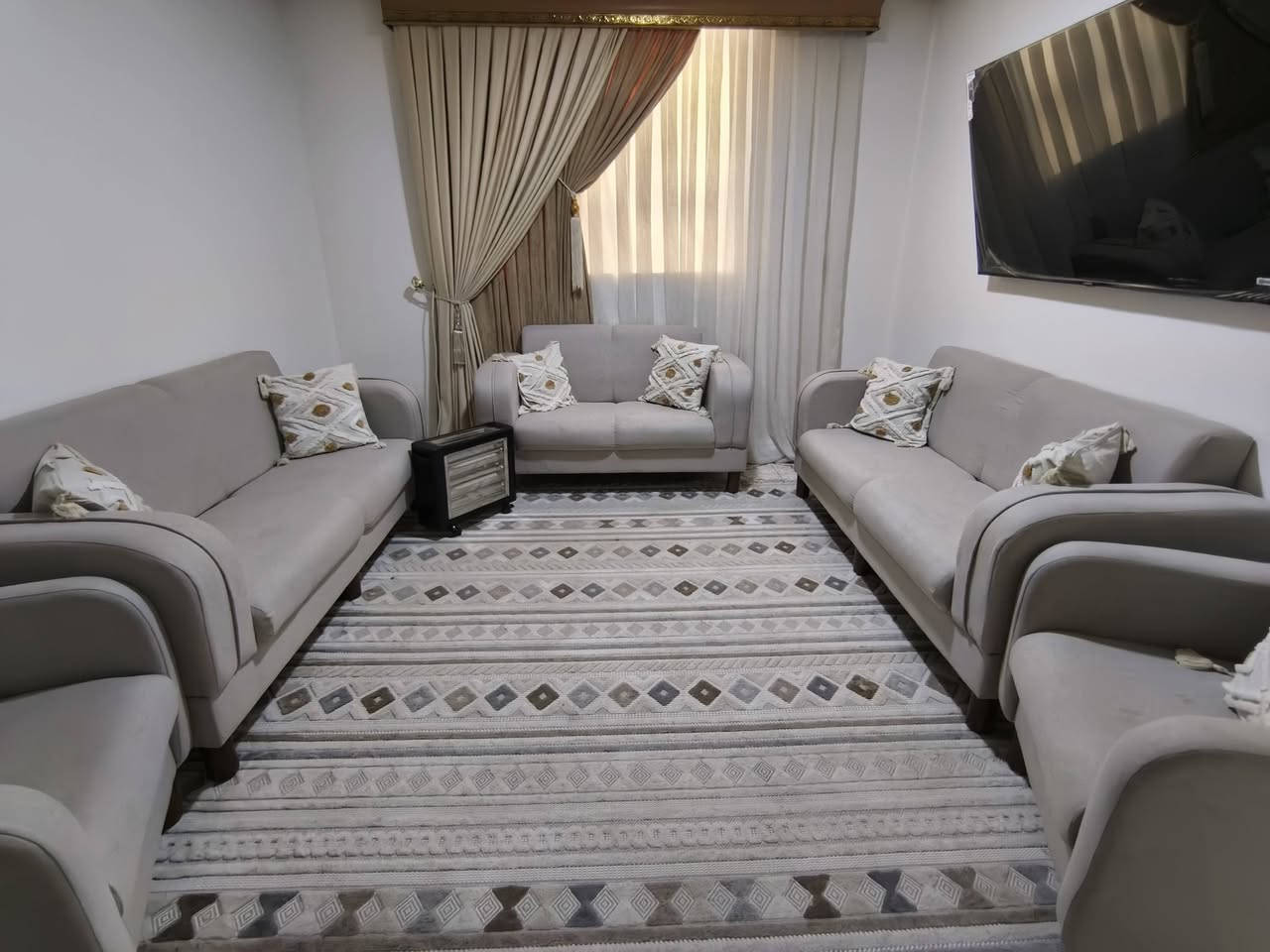 سلام عليكم قنفات لبيع بعد الجديد اي شيء ما بيه لا وسخ ولا شك رايته 550 الكوشات  وياه


**إذا كنت صاحب هذا الإعلان وتريد حذفه لأي سبب، رجاءا أرسل رسالة إلى الدعم الفني**