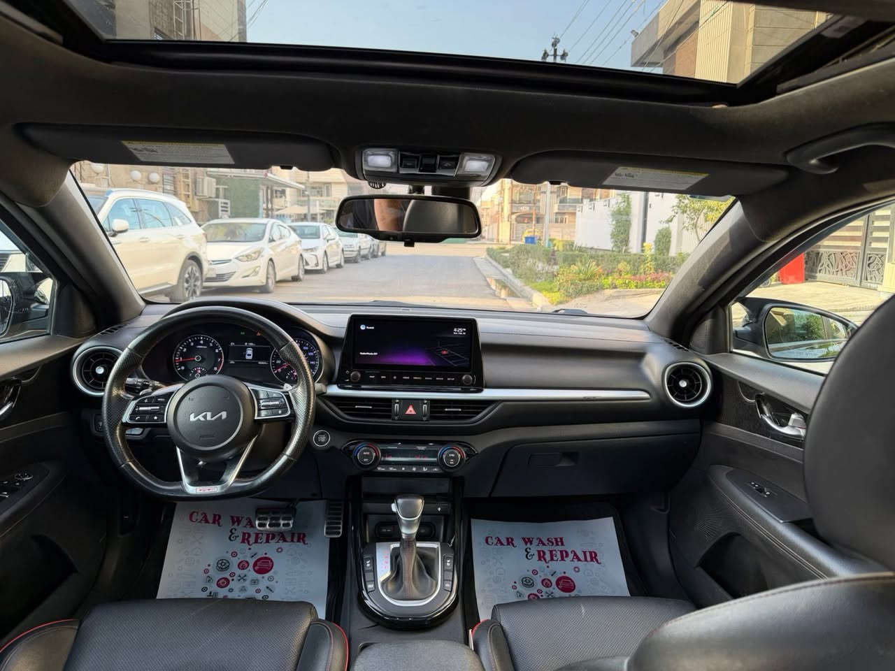 كيا فورتي جيتي GT
موديل 2022
فول موصفات 1/1 
محاجه اذكرهن مبينات كله مزوعه موصفات
وارد امريكي 
حادث ربع بنيد وربع جاملغ وربع جاملغ خلفي عل كدهن بدون دواخل لغد شاصي كفاله
ماشيه 49 
مكان سياره بغداد السيديه 
سعر 157
***********
