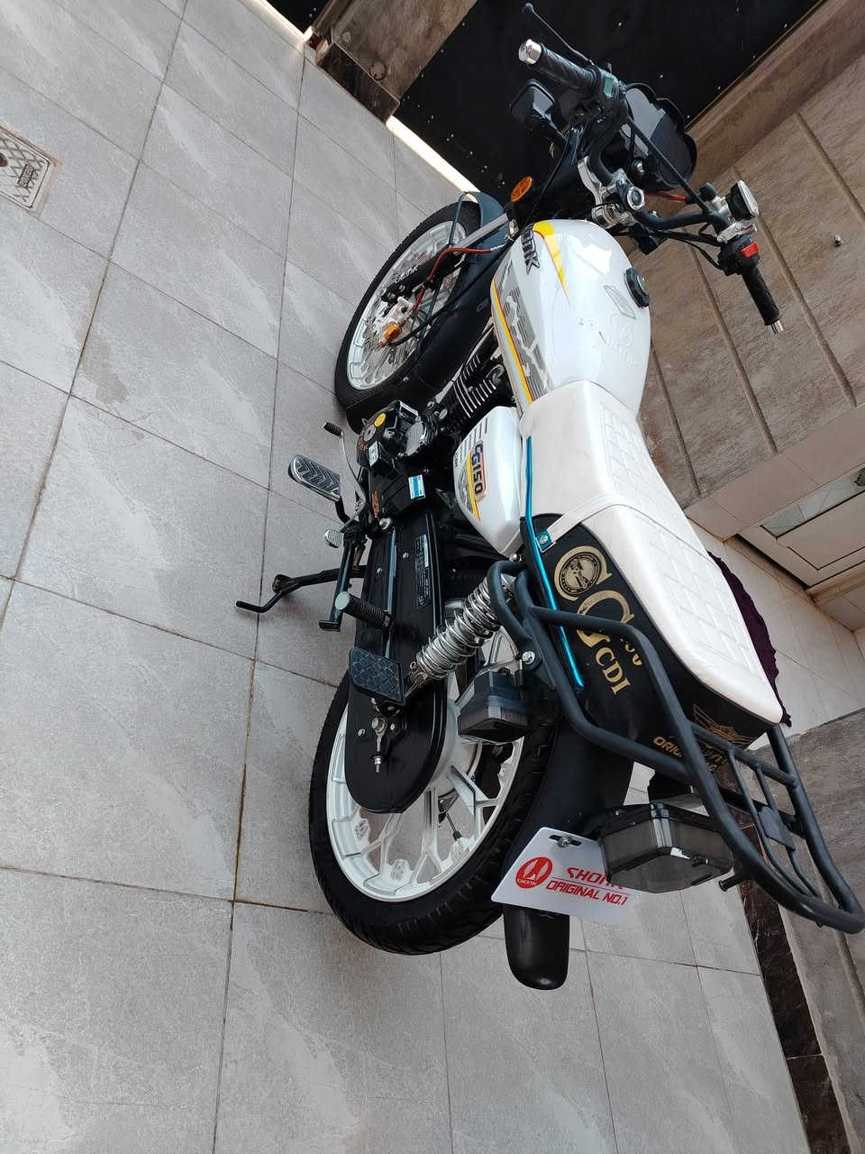 سيفان موديل 25 الشكل المرغوب محرك 200 الدراجه عله وضع الوكاله دبل دسك ورقه وكيل موجوده 3 اسويجات بصمات 2 الدراجه ماناقصه برغي كله شغال كفاله عامه اوراق كامله السعر 850 او بيه مجال للشراي مكاني بابل ***********
