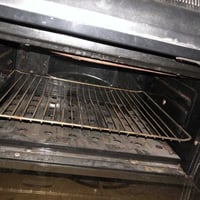 ئەم فرنە بێ عەیبە نرخی٢٠هەزارە بۆداواکردن تێل بکەن بۆ ئەم ژمارەیە٠٧٧١٧...